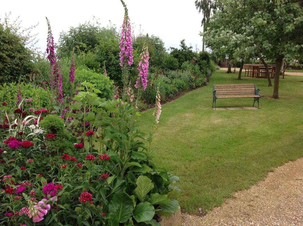 Hollyhock Cottage, Clematis Cottages, Stamford Extérieur photo